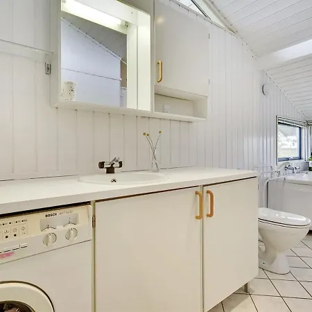 펜션 Holiday Isulf - 400m From The Sea In Western Jutland By Interhome Lakolk