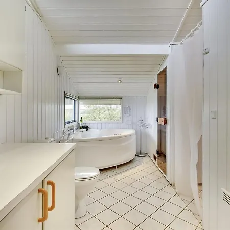 Holiday Isulf - 400m From The Sea In Western Jutland By Interhome Lakolk