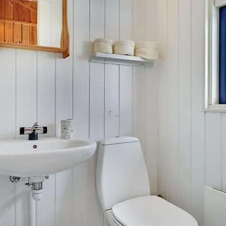 Holiday Isulf - 400m From The Sea In Western Jutland By Interhome * Lakolk
